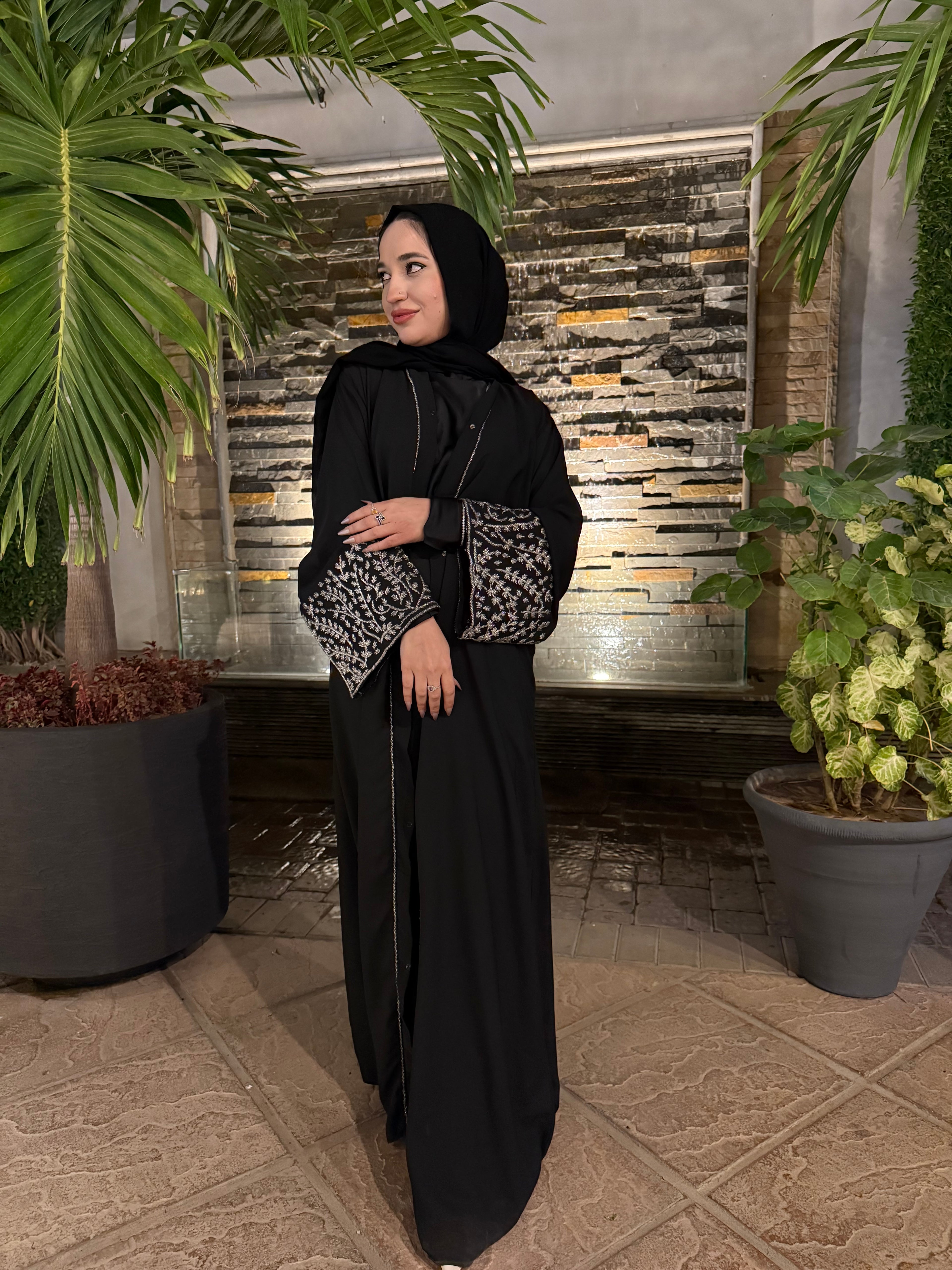 Noor Abaya