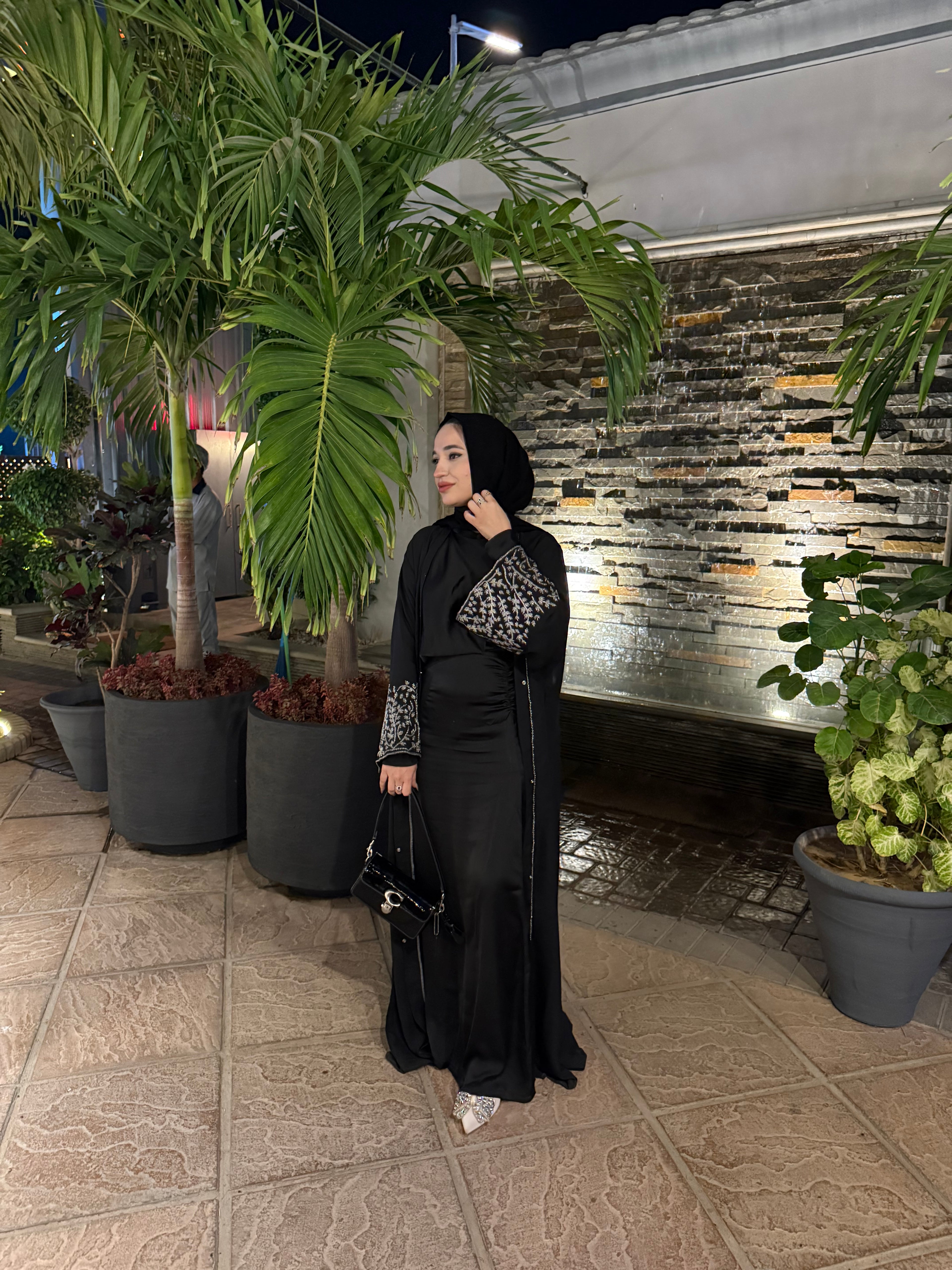 Noor Abaya