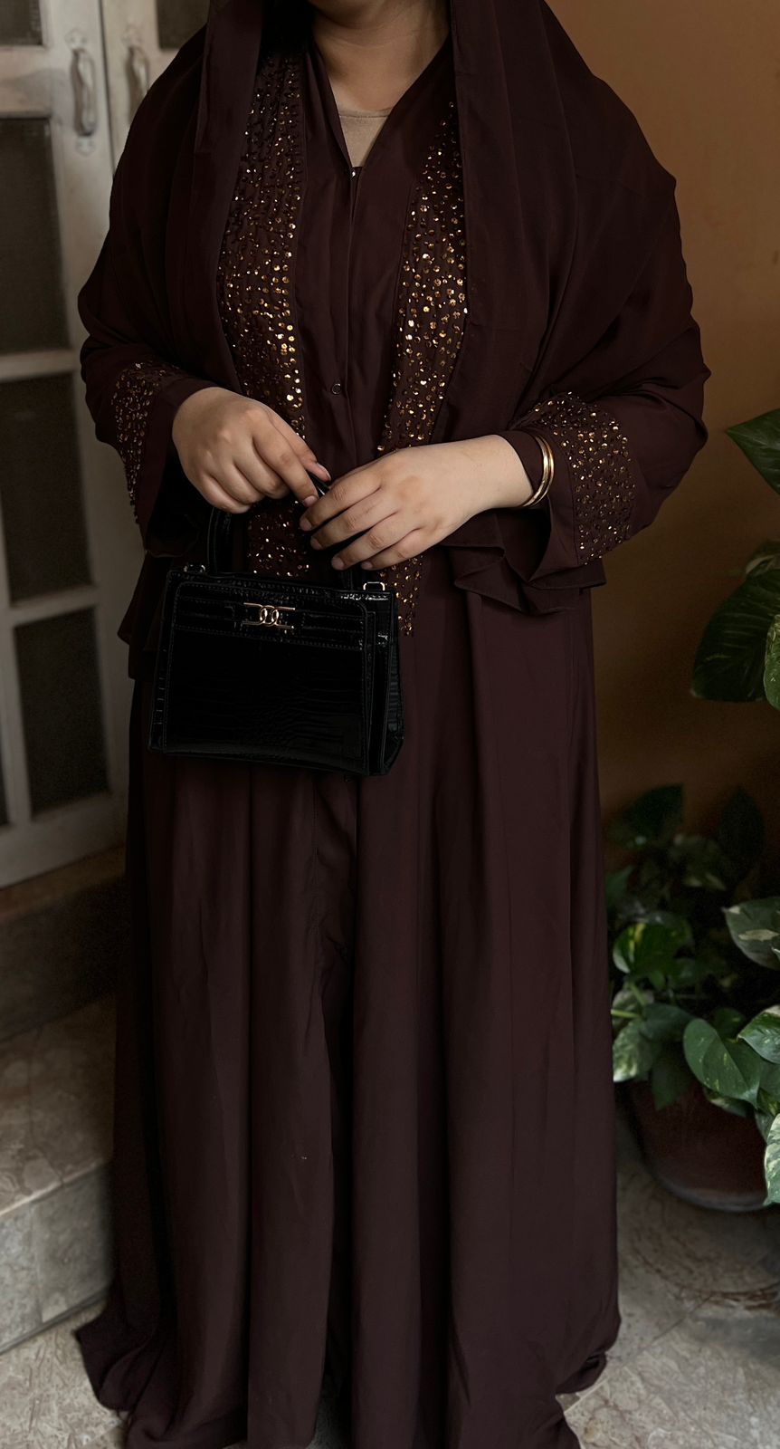 Naira Abaya